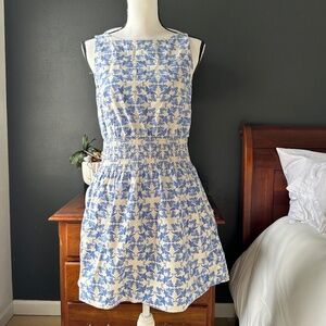 Blue and White cotton mini dress with side pockets - SIze Small